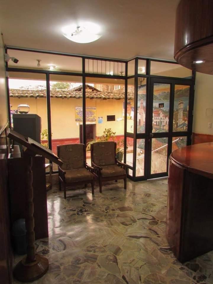 Sol De Oro Hotel Andahuaylas Exterior photo
